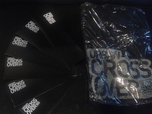 Yang mau tiket gratis acara Urban Cross Over nanti malam bisa menghubungi admin .. gratis kaos (persediaan terbatas)