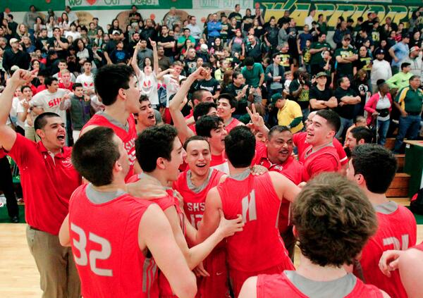 PHOTOS: 5A Area Boys Playoff: Sharyland Vs McAllen Rowe. themonitor.com/gallery/news/c…