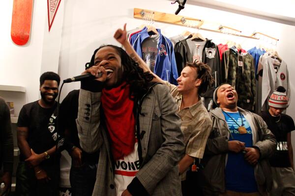 AmandaBuildsUp's tweet image. #GOTBARS at @gotsole1981; by @TheWinnersCirco; bars make ‘em say OHHH! #Boston #HipHop