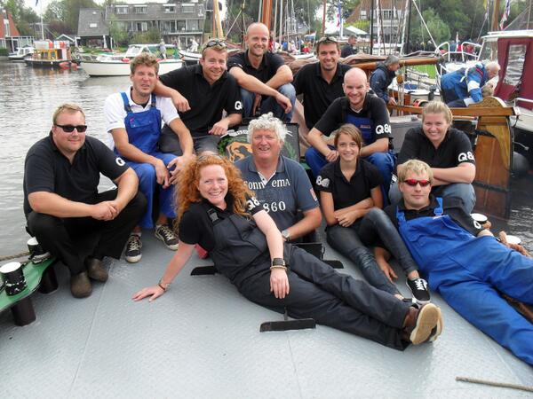 Skûtsje <a href="/doekevanmartena/">Doeke van Martena</a> is op zoek naar bemanning voor het seizoen 2014: doekevanmartena.nl/over-doeke/bem…