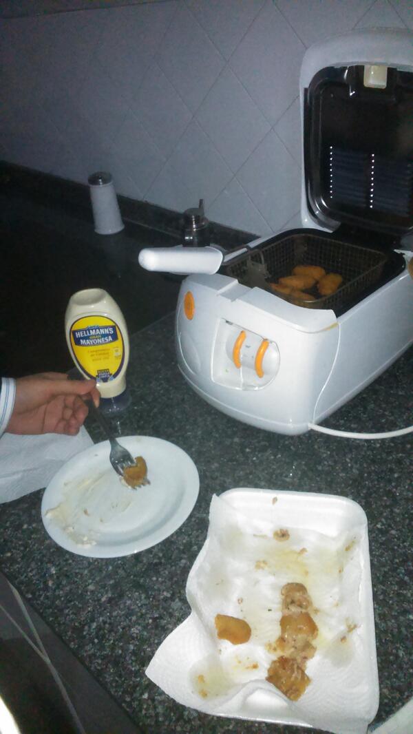 borrero3's tweet photo. Desayunaco @javimoraf http://t.co/volqfYDMhJ