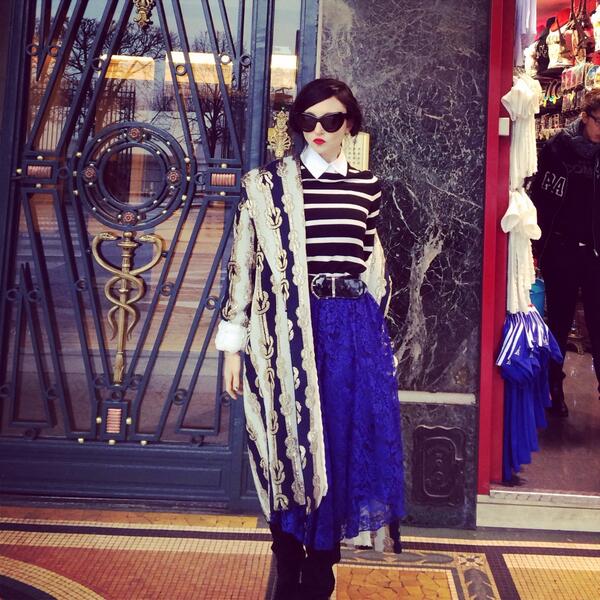 世界のセレブ愛用 Alice Olivia アリス オリビア のガーリー感が気になる Kutie