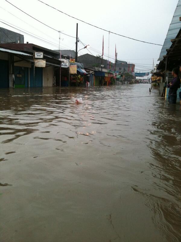 Melisa Wongker On Twitter Banjir Di Perumahan Taman
