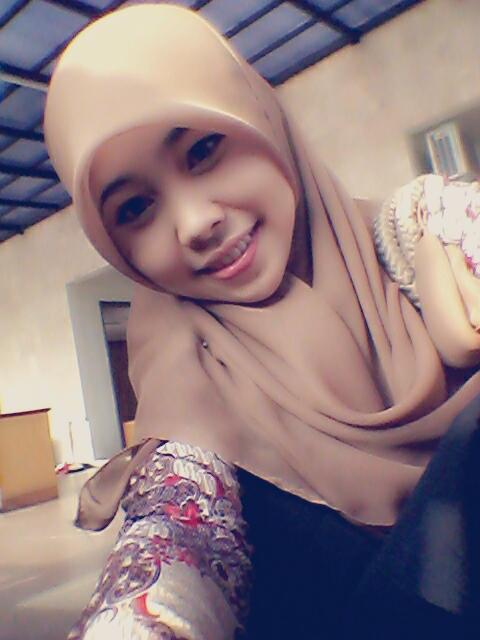 devinurulhuda1's tweet photo. Me ☺ http://t.co/oAYPDHgmOe