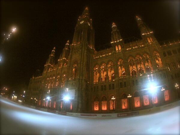 Après #Vienne hier soir, nous passerons le weekend à #Bratislava et #Budapest. Rdv lundi pour la suite du programme !