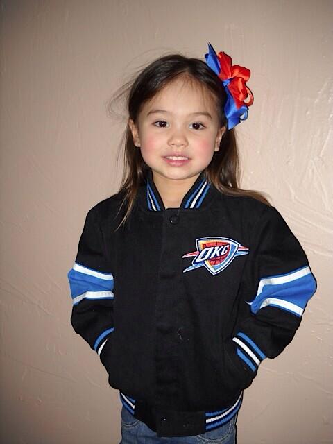 CACrawfordCC's tweet photo. Jocelyn Gentry is a big Thunder fan!  #WeAreThunder http://t.co/Hnqy0CAVGl