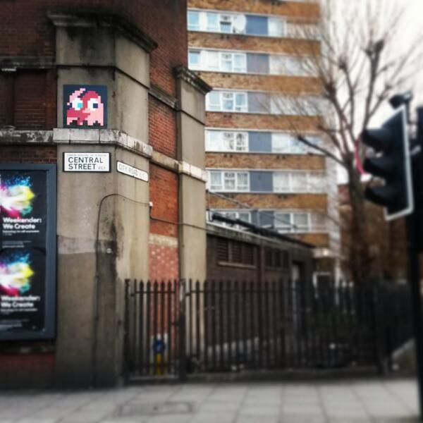 Invaderblog's tweet image. Caught this little fella today during a flying visit to London #spaceinvader