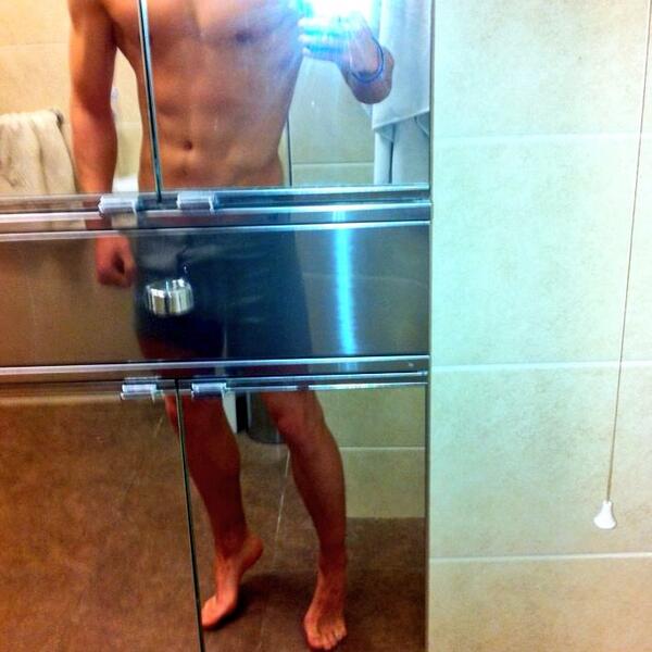 alanam1996's tweet photo. Hot body teen ! #fitboy #gaysnapchat #gaypicturesblog #fit #6pack http://t.co/nMNTfnyYy0
