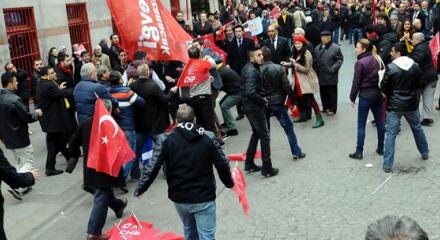 IMAMHAT's tweet photo. CHP AK PARTİ TARTIŞMASI ALEVLENDİ BİRAZ SUKÜNET BEYLER 
http://t.co/h3nuxqTNB6 http://t.co/O5xoBODLLu