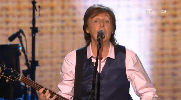mdtvindonesia's tweet photo. "I Saw Her Standing There" by Paul McCartney #SaluteToBeatlesOnNET http://t.co/tkxz0rw26n