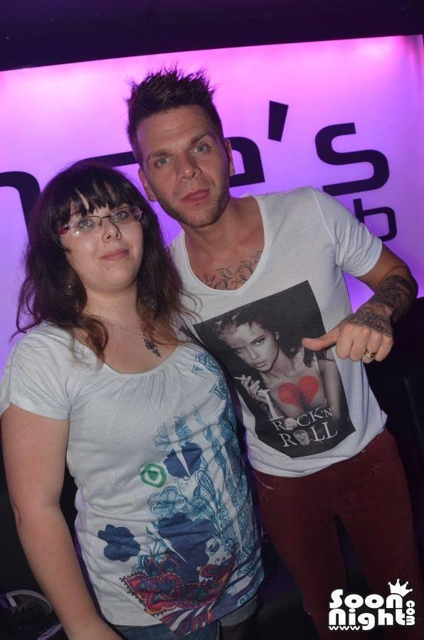 clemymusic's tweet photo. souvenir du 14 Février au @PrincesClub1 avec @KeenvOfficiel et @JulieLords :) http://t.co/AdGHDzRWL8
