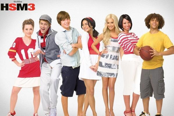 AztecaSiete's tweet photo. ¡Troy y Gabriella se separarán al saber que irán a diferentes universidades! ¿Qué pasará? ¡Ves #HighSchoolMus http://t.co/8fvFwMQ6m1