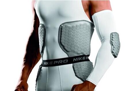 CuzRay's tweet photo. You can never be too protected when having sex, #NiggasBeLike http://t.co/16pz3ZeOfz