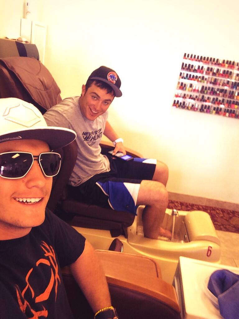 BhHApHqCAAAYWPz.jpg:large