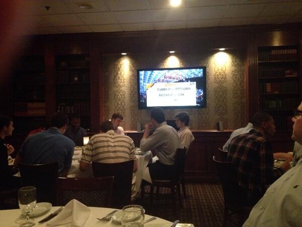 JustinSimonCMU's tweet image. At Ruth&apos;s Chris with the team!  Harv vs Princeton on #singleview  @ivybball @flairscreen