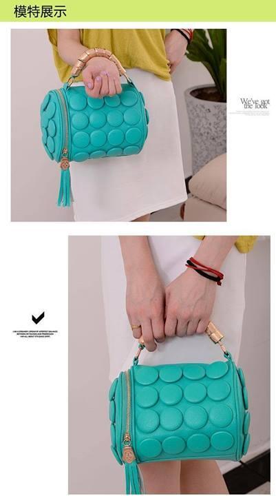 fedora_faustina's tweet photo. B591 MATERIAL PU SIZE L20XH18CM COLOR BLACK.ROSE.GREEN.YELLOW  minat tas unik ini? pontianak free ongkir http://t.co/9YkaFgXmwN