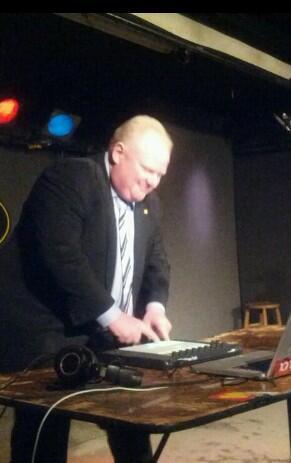 TorontoRobFord's tweet photo. Thank you @memorecks  for the lessons. #SXSW @BeatAcademyTO #TeamTO http://t.co/0nmKFUt9L8
