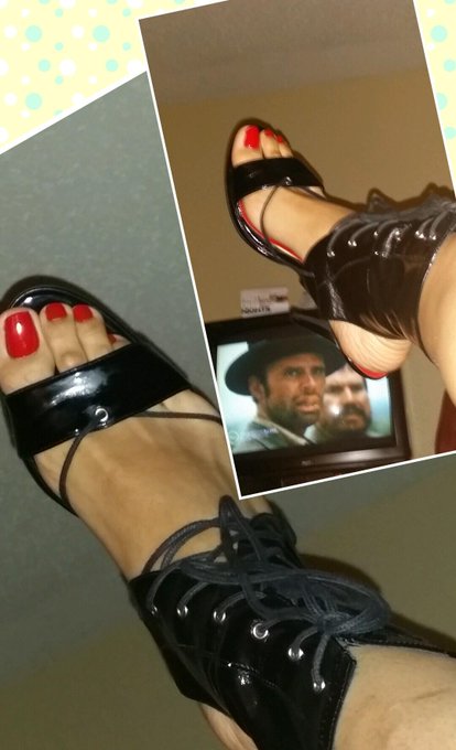 Watch SexiiTrina's leaked NSFW photo on TwXstars