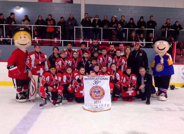 Pour cette deuxième coupe du monde, la Suisse a malheureusement perdue 5-1 contre Quebec. Bon match malgré tout !