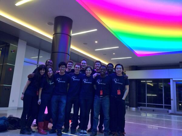 MITResonance's tweet photo. rainbow rockappella! #mitblueprint http://t.co/x6aHWdbvvA