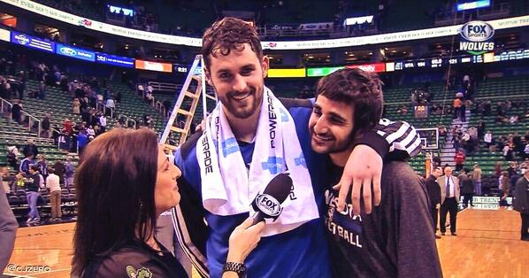 sammpls's tweet photo. This makes me so happy RT @rickyrubio9: Great win! What a game by @kevinlove Triple double. Congrats!! He is balling! http://t.co/54tW5oQqcY