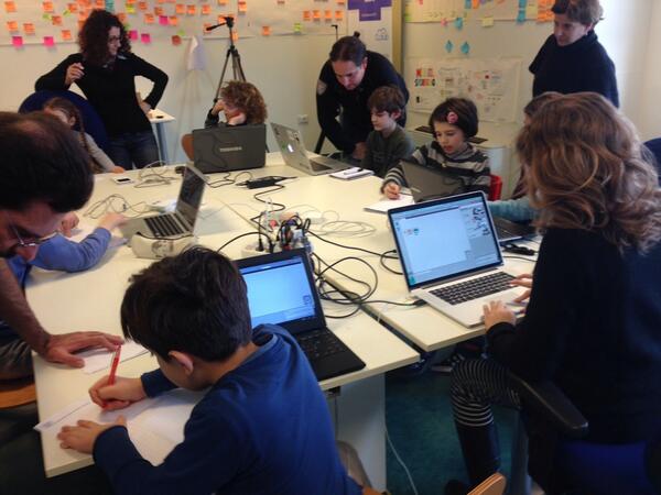 CoderDojoRa's tweet image. Altro flashback dalla sessione #coderdojo di ieri a Faenza