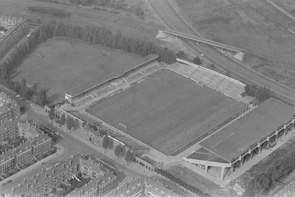 SpartaPictures's tweet photo. Het oude Sparta stadion had een capaciteit van 31.000 http://t.co/exT3ahuCvZ