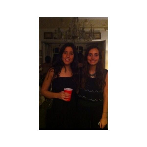 emarquez9's tweet photo. Sobran las palabras, felices 18 bonita, @maruchigil 🎂 te quiero mucho mucho 💞 http://t.co/d2C79BQz5I