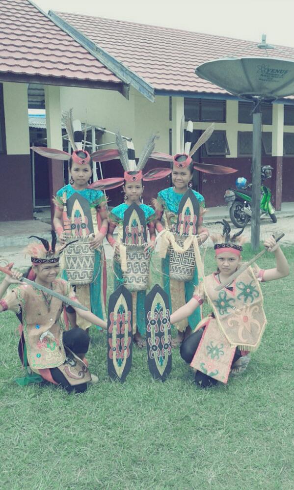 RiniNovita18's tweet photo. :), via http://t.co/PN6IVsMkXG http://t.co/NbrTCQF7x0