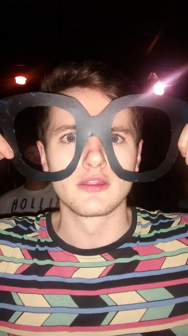 OliviaVPWelfare's tweet image. @robclough1 #MakingASpectacle of himself, Voting opens 9AM TOMORROW!