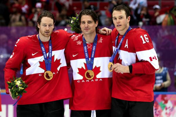 NHLBlackhawks's tweet image. Best moment from #Sochi2014? Congrats to Jonathan Toews, @DuncanKeith and @10PSharp! #GoldenBlackhawks