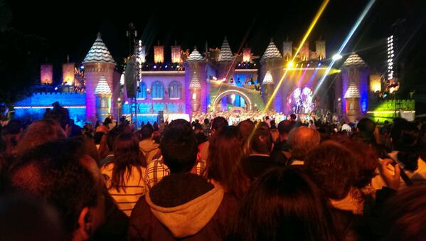 Marcelowi9's tweet photo. Final del concurso de murgas http://t.co/toljrG9i4I