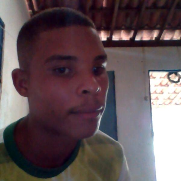 EliveltomMelo's tweet photo. EU FELIZZZZZZZZZZZZZ http://t.co/KoJ42ndPwi