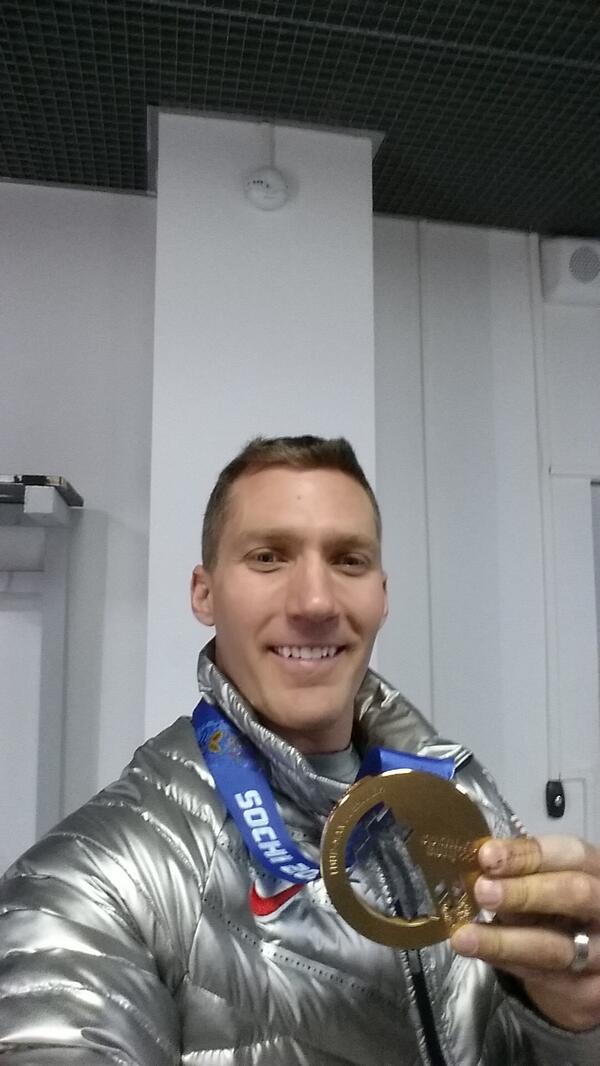 My first #sochiselfie!!Thanks to everyone for the support. I couldn't be happier <a href="/USOlympic/">Team USA </a> <a href="/USBSF/">Jack Williams</a>  <a href="/WolverineGreen/">Wolverine Green</a>