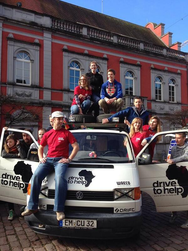 oxcindyxo's tweet image. :-D "@Drivetohelp: Here we go!!! http://t.co/YSby1flWc4"