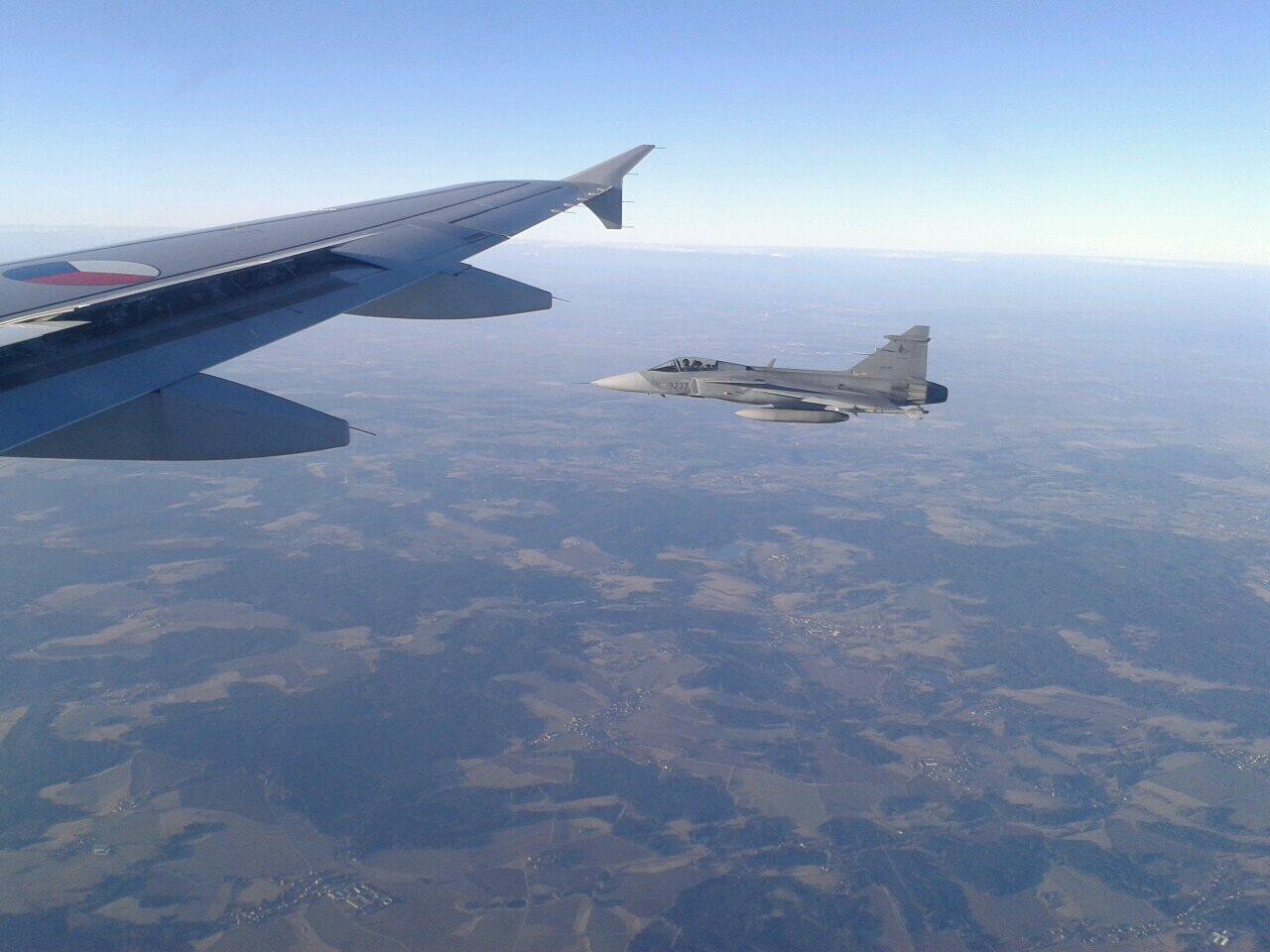 BhK_xOkIAAATHy5.jpg:large