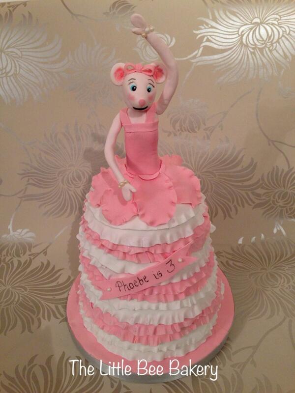 bee_bakery's tweet photo. Angelina Ballerina cake #angelinaballerina #cake #pretty #pink #mouse #Nottingham #ruffle http://t.co/7ZdH5wFmv8