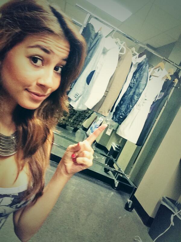 WEStyling's tweet photo. It's almost show time at Republica Deportiva!  #WEstyling #stylist 💋 http://t.co/WCGIKrOTeL