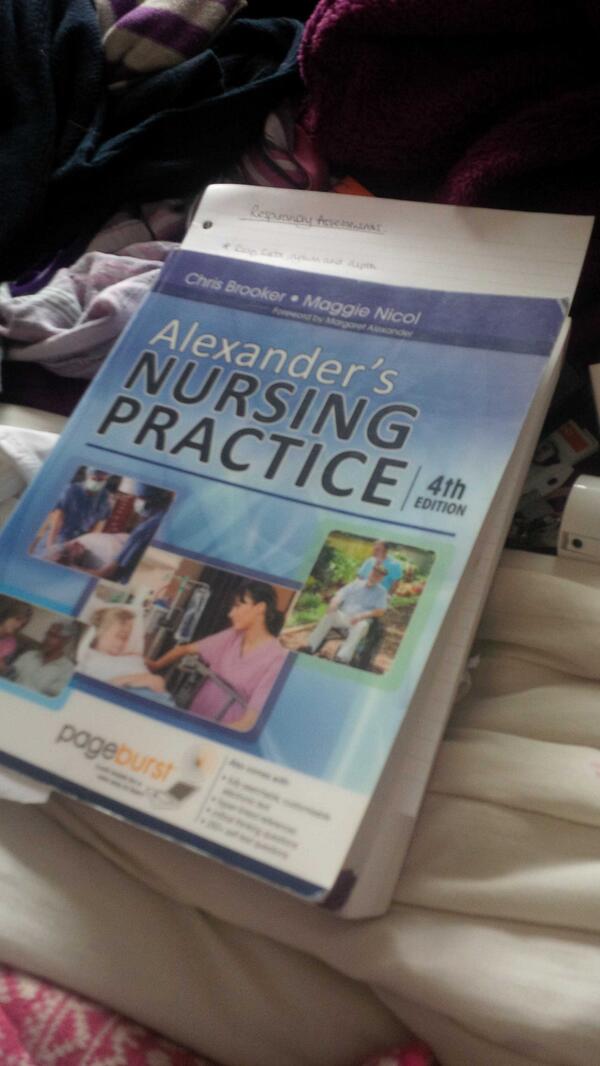 Elicia_Vogue's tweet image. Light sunday reading... #geektweets #nursingstudent - ( fab book for nurses!)