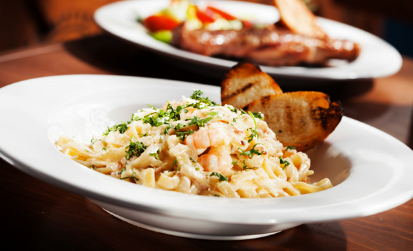 ¿Se te antoja una #pasta con #camarones?