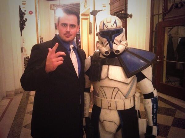 davidgarecht's tweet photo. Walk out of a wedding to use the restroom and run into this bad mamajama #IsThisRealLife http://t.co/eiEmNt64V8