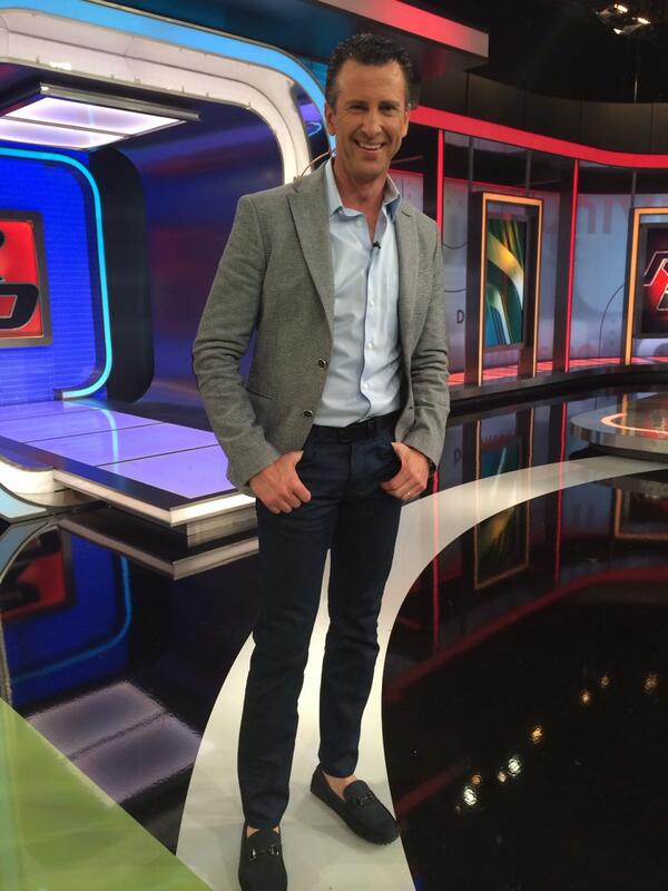 WEStyling's tweet photo. @Felixatlante12 guapo como siempre ! #WEstyling http://t.co/FkIJbucVhN
