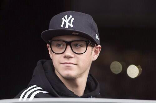 SealeRae's tweet photo. #StoryOfMyLifeFollowParty
ღRT
ღFollowme
ღI FBack
ღFollow who RT
ღGain
#FollowTrick
RT IF U LOVE NIALL http://t.co/iMfi0TcL5m