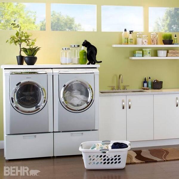 Weekend chores? #Laundry day isn't so bad in the presence of zesty green citron