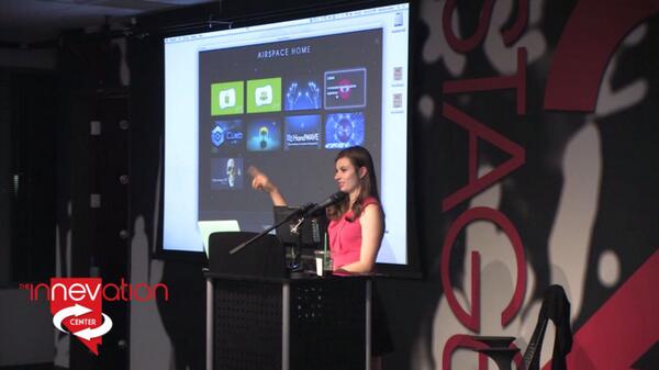 cod3hearted's tweet image. Looking forward to dive more into @LeapMotion Meetups at @InNEVation led by our talented @hollylawly. Stay tuned!