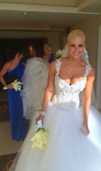 Watch Maryse Mizanin's leaked NSFW photo on TwXstars