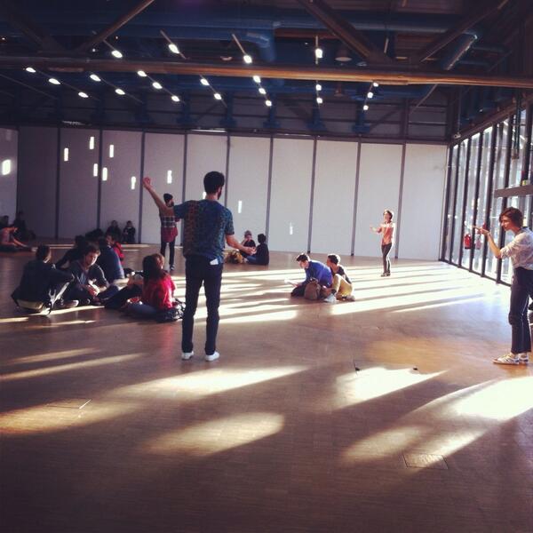 laraevas's tweet photo. #xavierleroy #pompidou #danseparis http://t.co/ySH8iE95yX