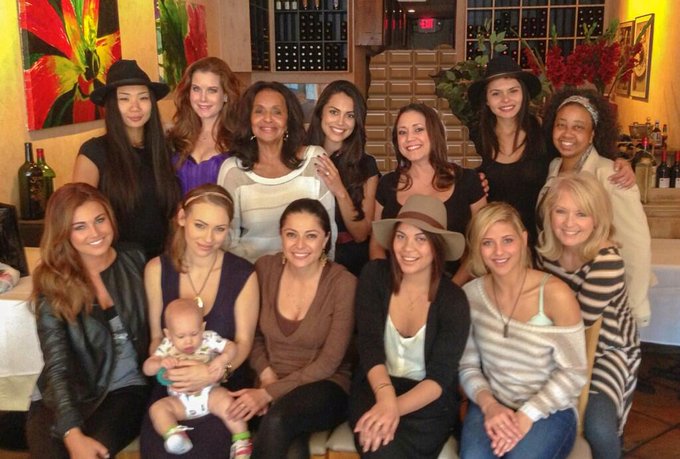 ☁? Women of Playboy ?☁

Thank you @miriamlgonzalez ! 
@BunnyMomLacey @BigAlPeoplesPal @jeanbelcher @RealPilarLastra