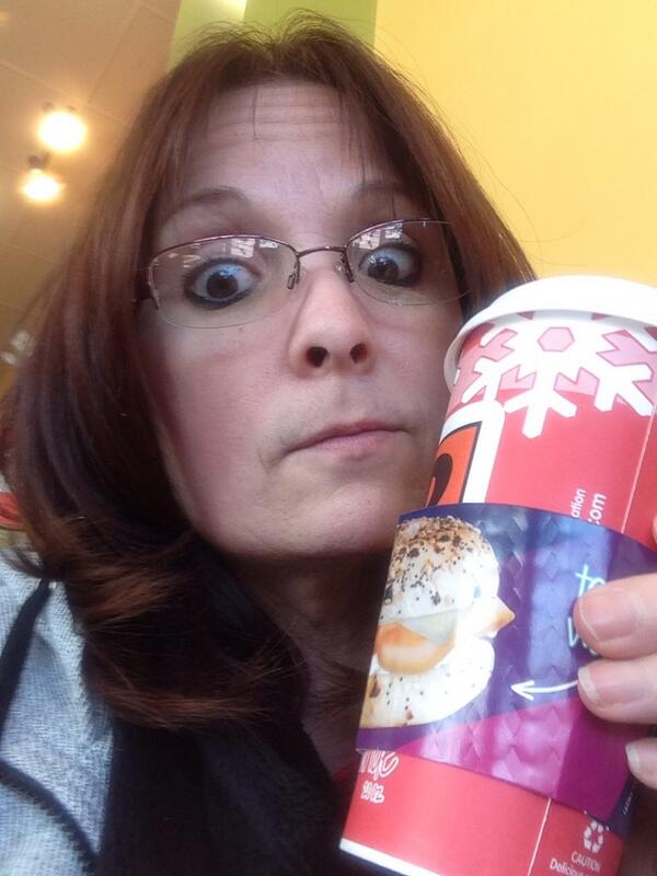 CwellsCarol's tweet photo. @cheryl2259 http://t.co/Tb5jgVeNfj