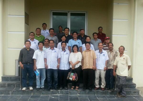 EwonBenedick's tweet photo. My UPKO KB Team.. @mpkotabelud @MusaHjAman @BDompok @MTangau @abingkasan @sallehsaid @FelixJSaang @UpkoNasional http://t.co/Fo4PIJwRET